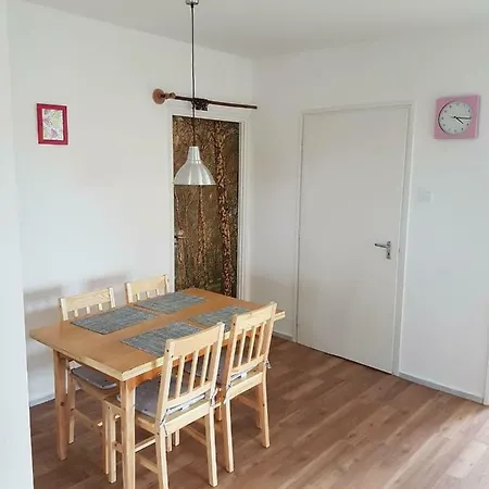 Lägenhet Tunder